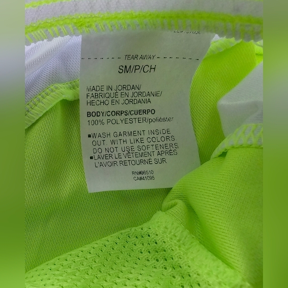 Under Armour Women's Baseline 6" Basketball Shorts Small NWT - Picture 10 of 11